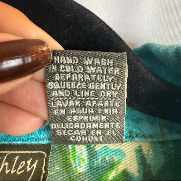 Jane Ashley Casual Lifestyle
Women's Turquoise & Yellow Rome
Theme Jacket Sz:1X - Picture 9 of 13